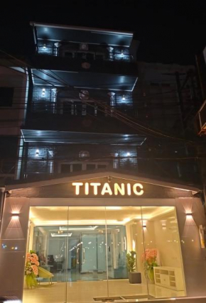 TITANIC RESIDENCs